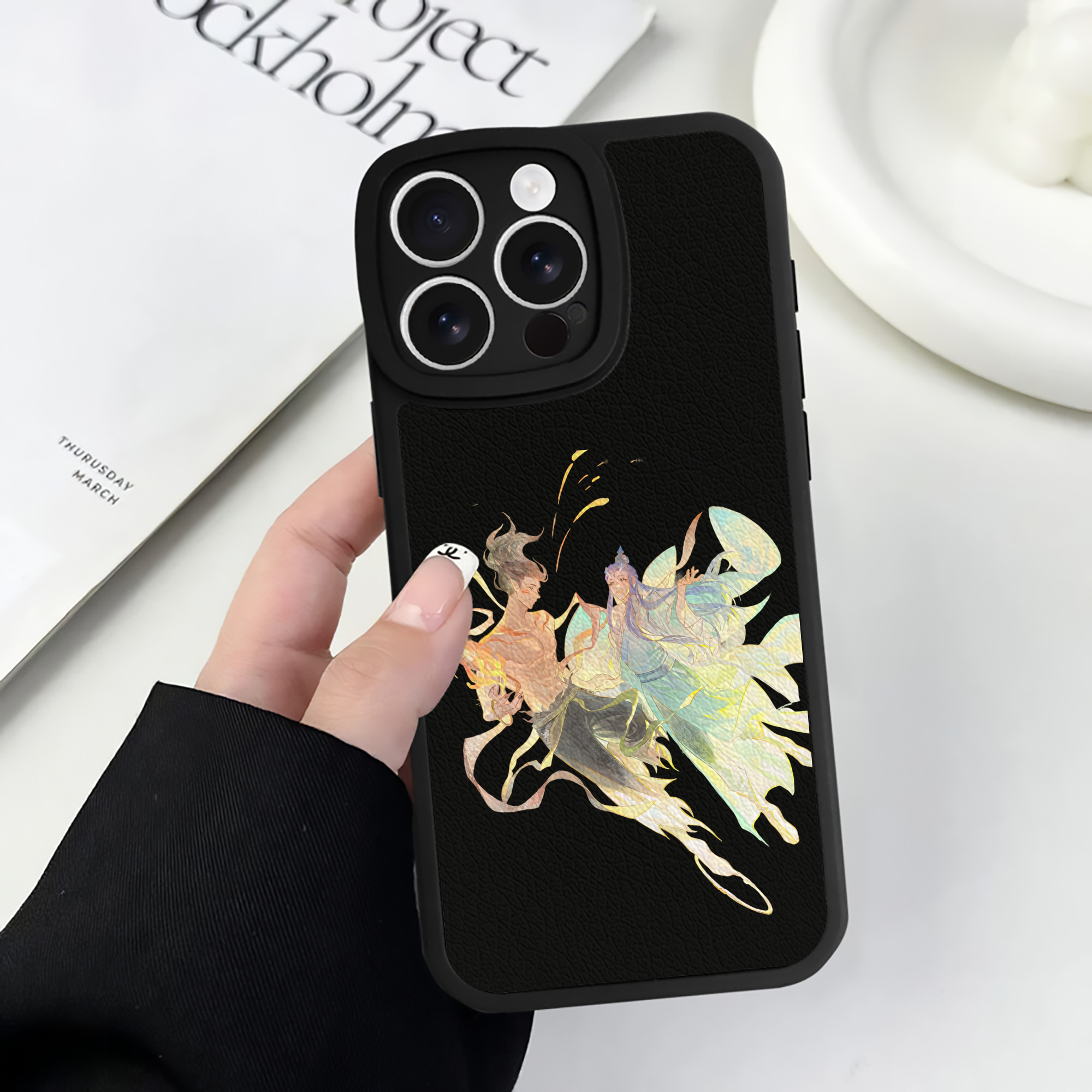 （画像用） Ne Zha 2 ナタ 魔童の大暴れ 【iPhone 16シリーズ対応】シリコンスマホケース（レザー調） 材質：シリコン